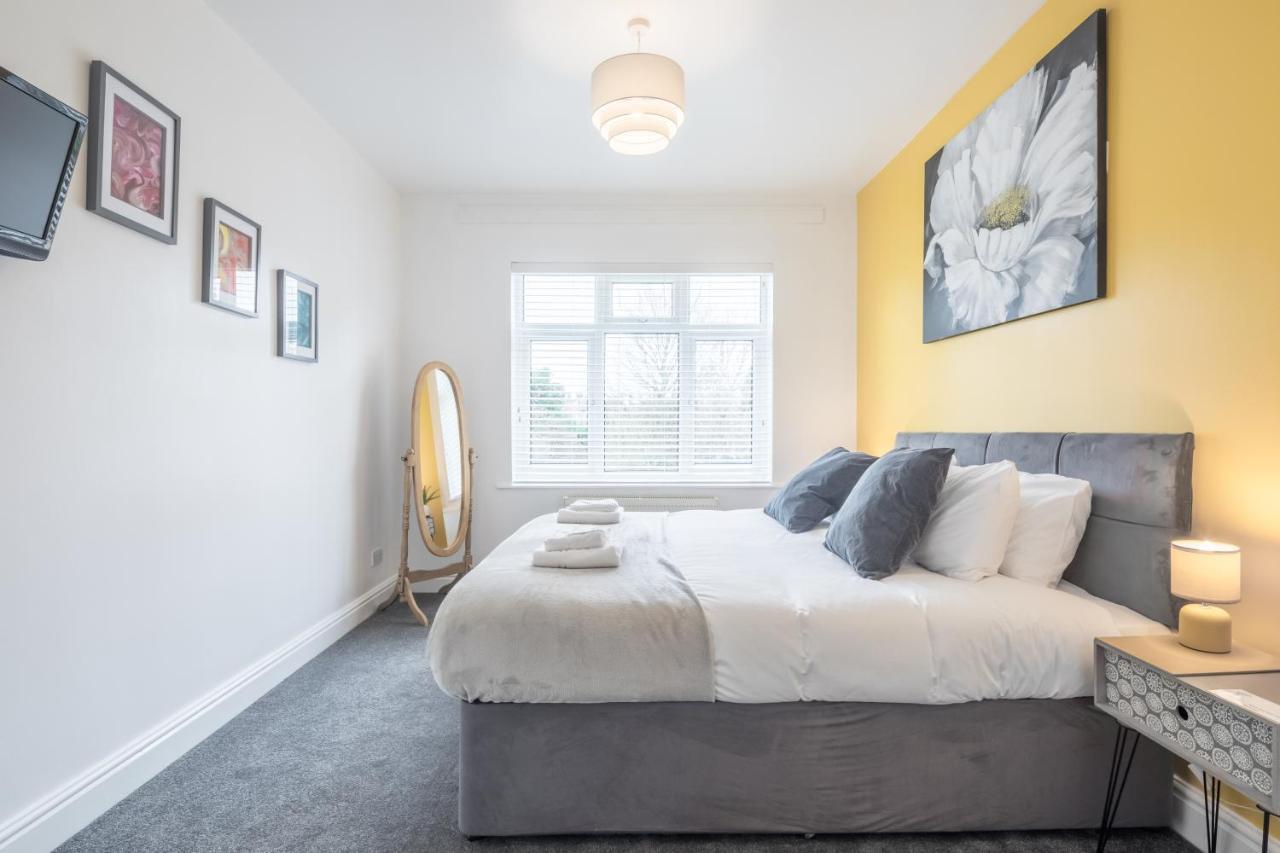 Private Room 5 With Kitchenette By Cb Stays No Minimum Stays Cambridge  Bagian luar foto
